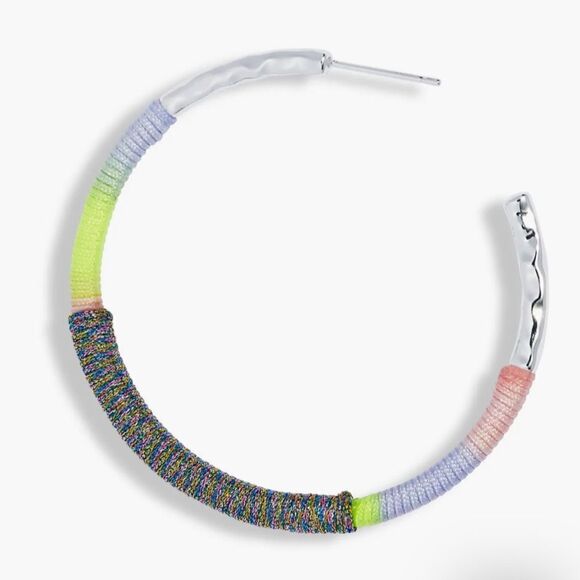 Kendra Scott Masie Feather Weight Hoop Earrings. New with Tag (NWT). Retail $68 - Picture 2 of 7